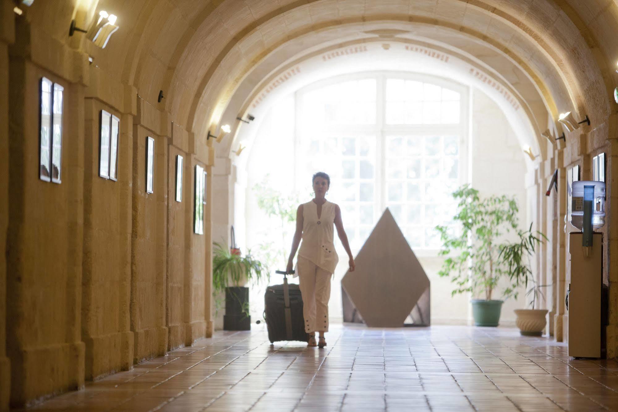 Les Chambres De L'Abbaye Saintes Exterior foto